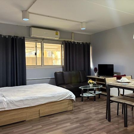 Popular Condo เมืองทองธานี Pak Kret Exterior foto